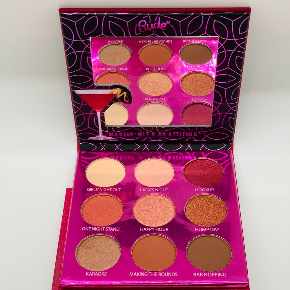 The Cosmo 9 Color Eyeshadow Palette